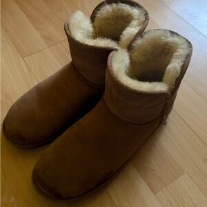 Brown Shearling-Lined Boots